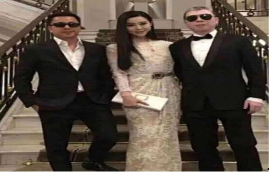 娱乐圈资深吃瓜群众,资深吃瓜群众带你揭秘幕后真相